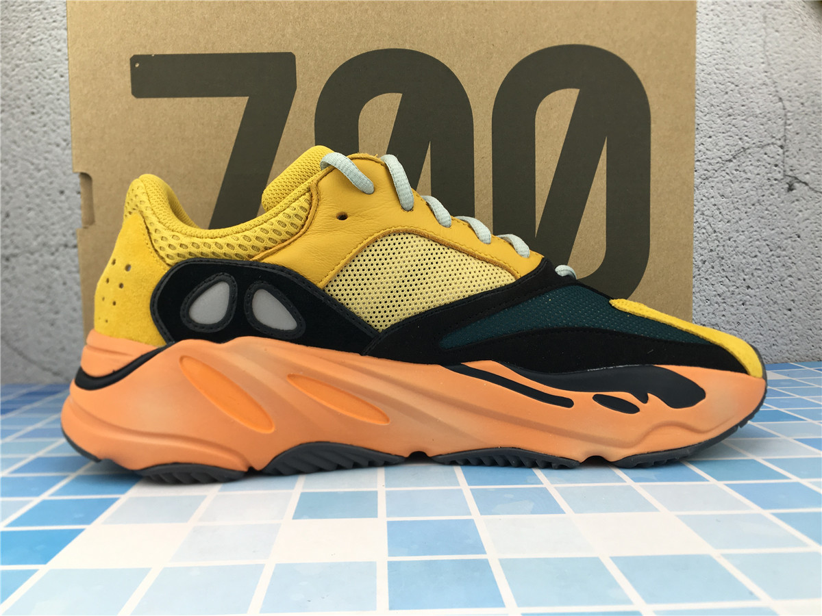 Yeezy Boost 700 Sun GZ6984